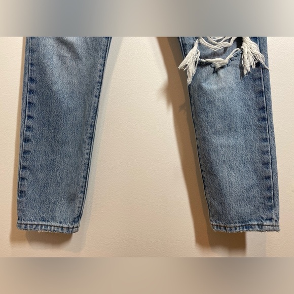 Levi's 501S Skinny Jeans Distressed Details Women's Size 26 - Picture 9 of 16